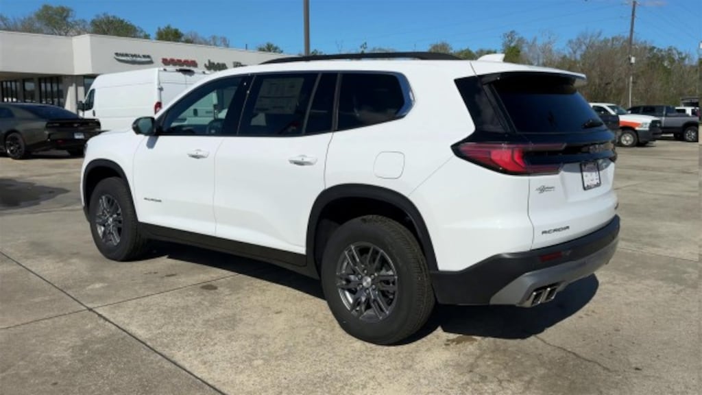 Used 2025 GMC Acadia Elevation SUV