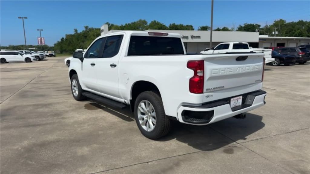 New 2026 Chevrolet Silverado 1500 Custom Truck