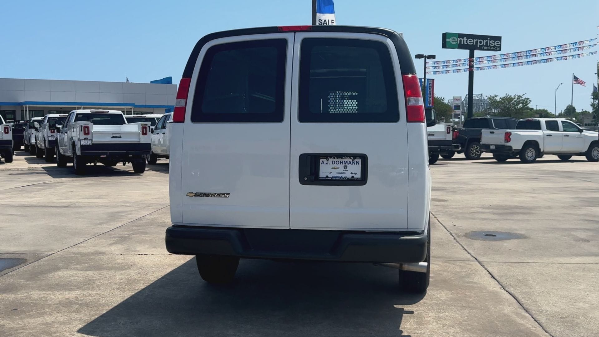 2025 Chevrolet Express Cargo Work Van - Photo 57
