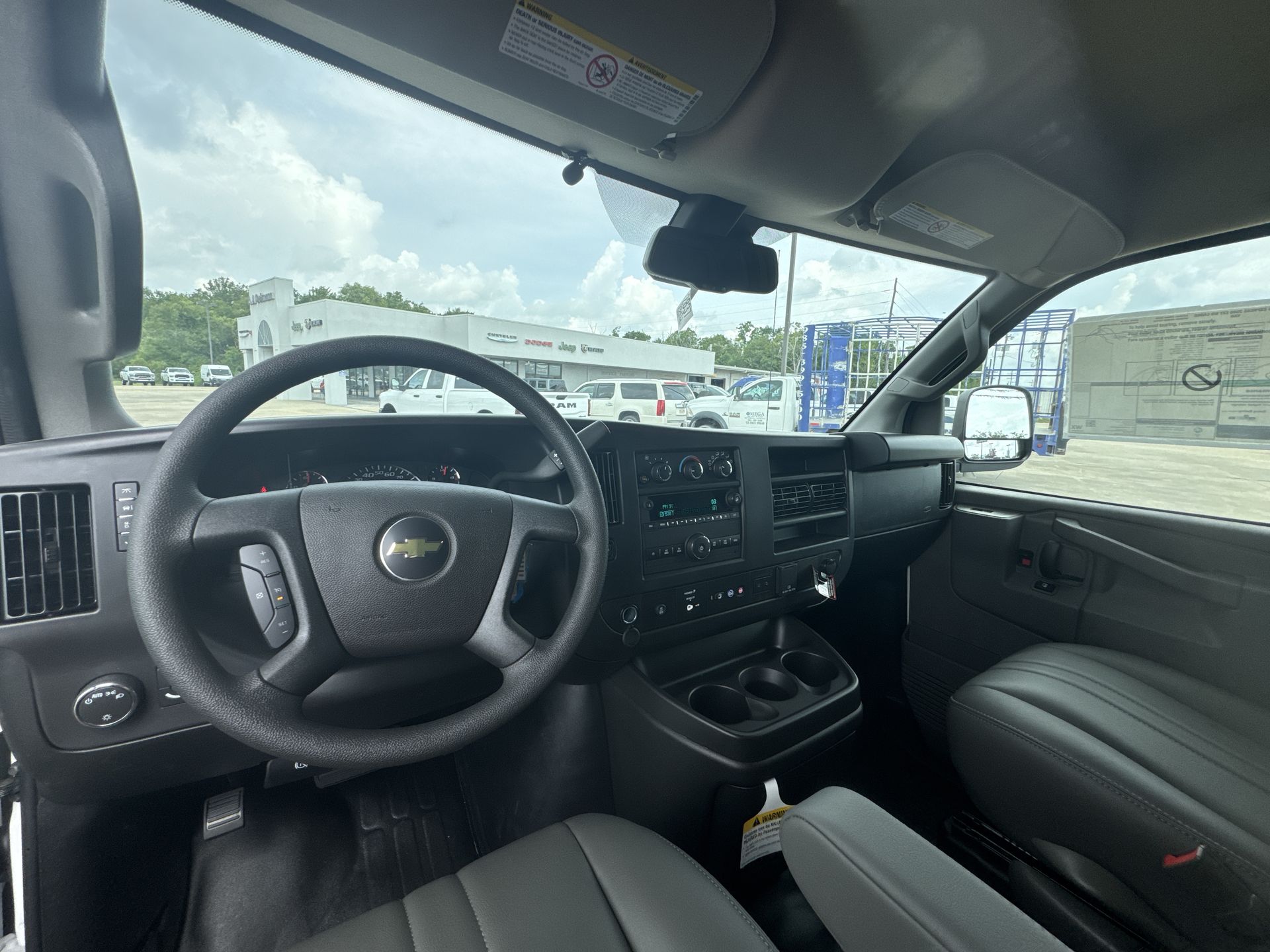 2025 Chevrolet Express Cargo Work Van - Photo 71