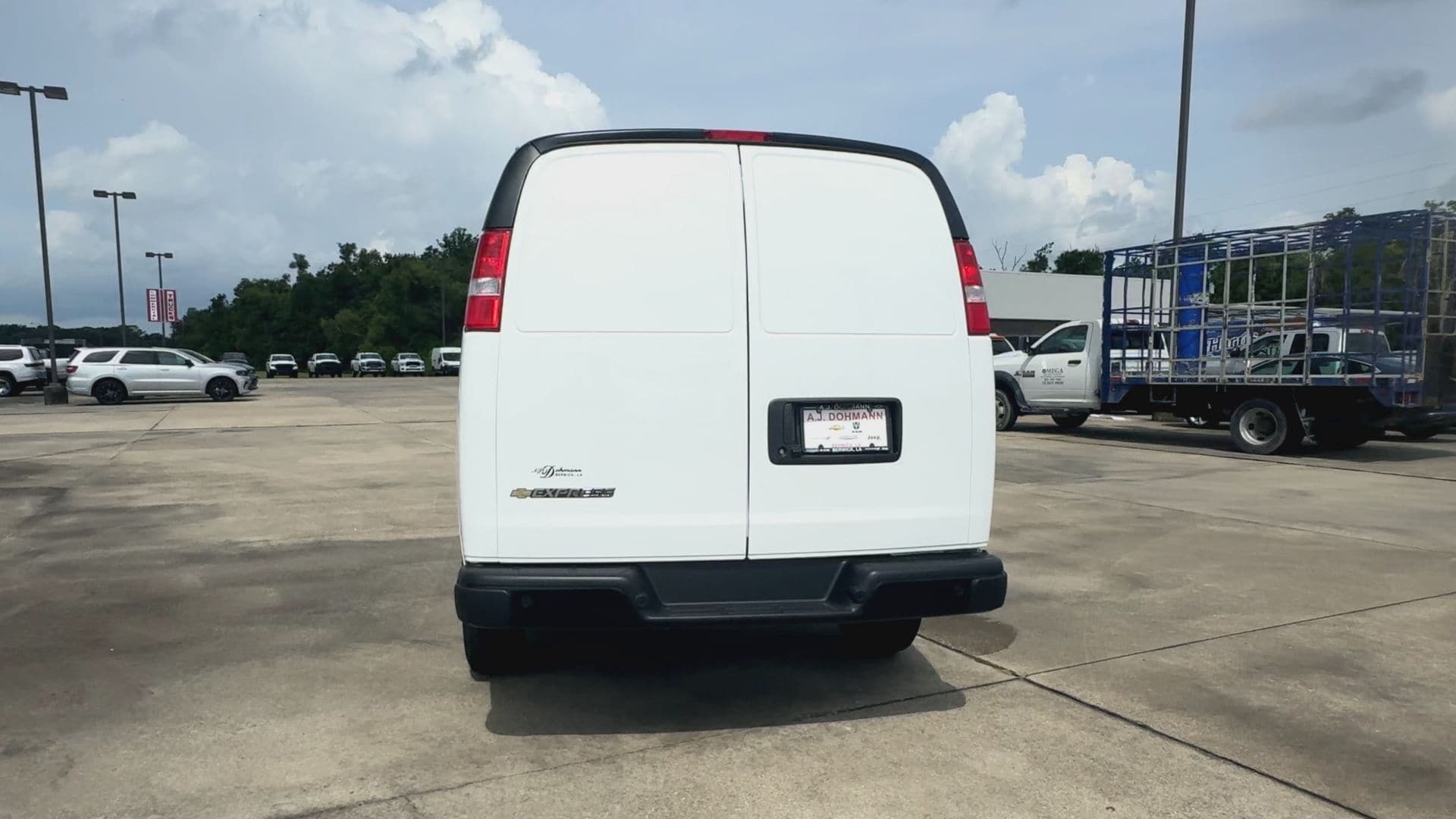 2025 Chevrolet Express Cargo Work Van - Photo 55