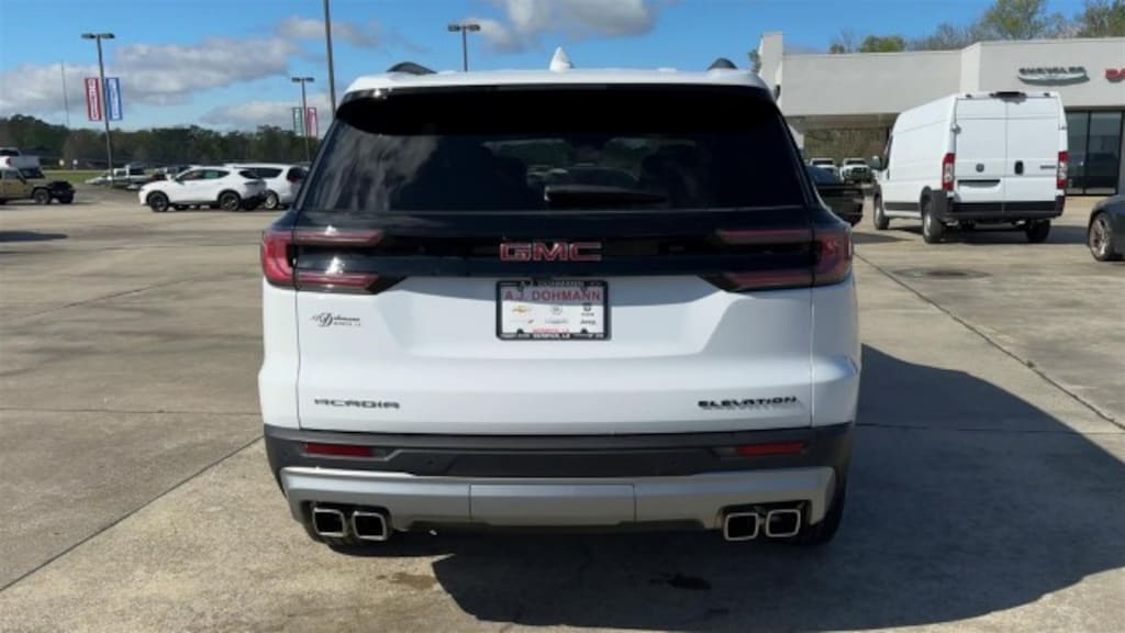 Used 2025 GMC Acadia Elevation SUV