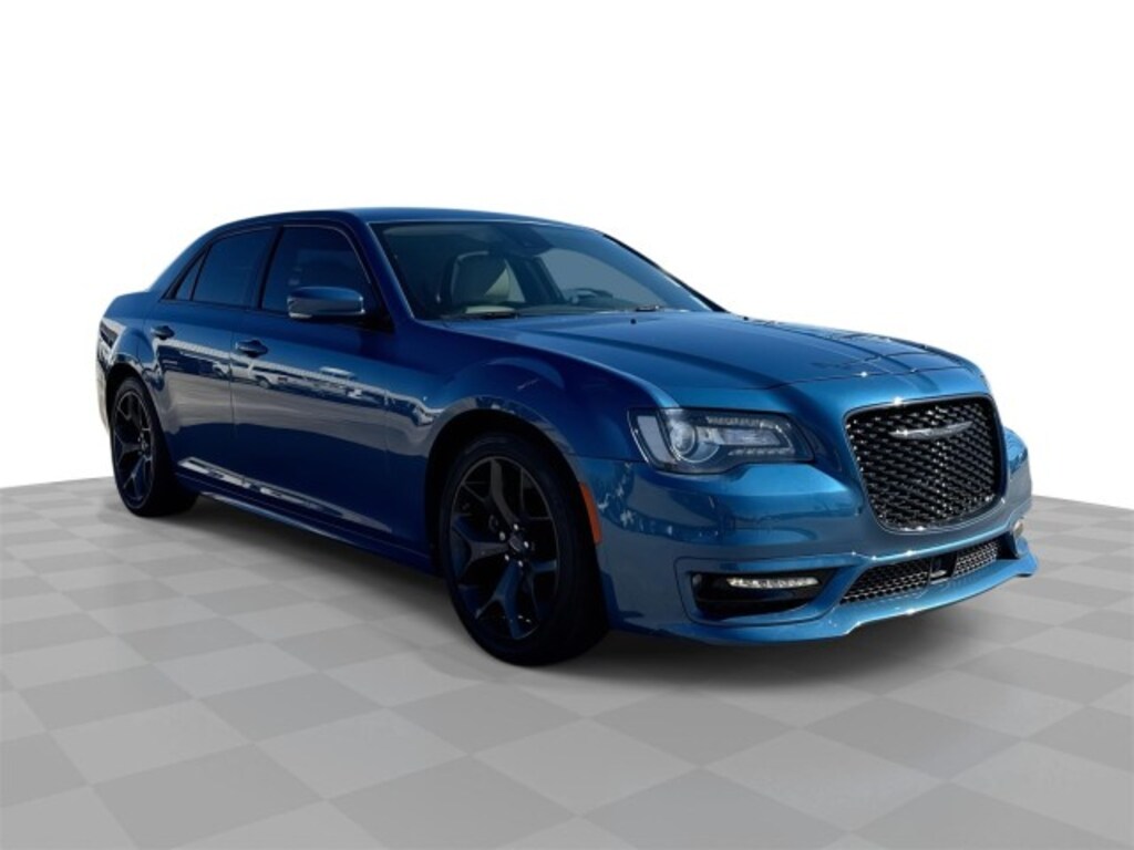 Used 2022 Chrysler 300 Touring L Sedan