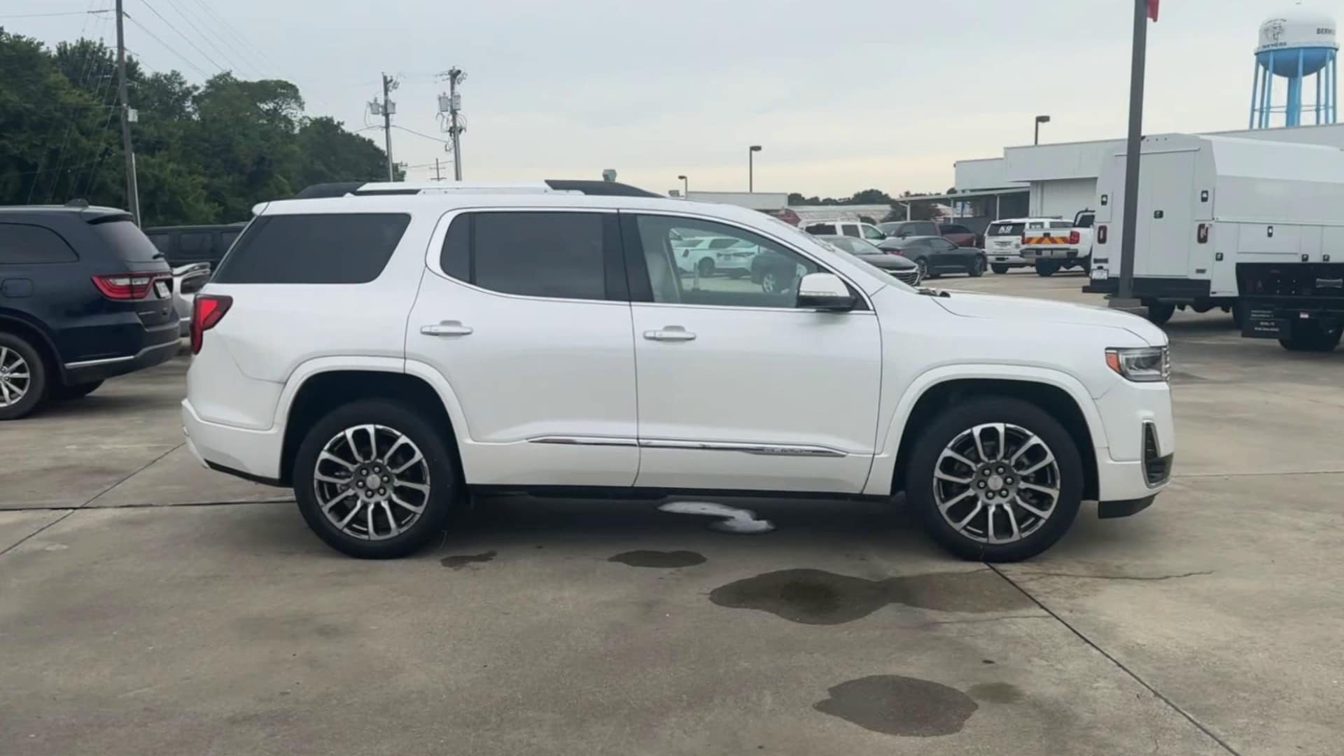 Used 2021 GMC Acadia Denali with VIN 1GKKNPLS8MZ108923 for sale in Berwick, LA