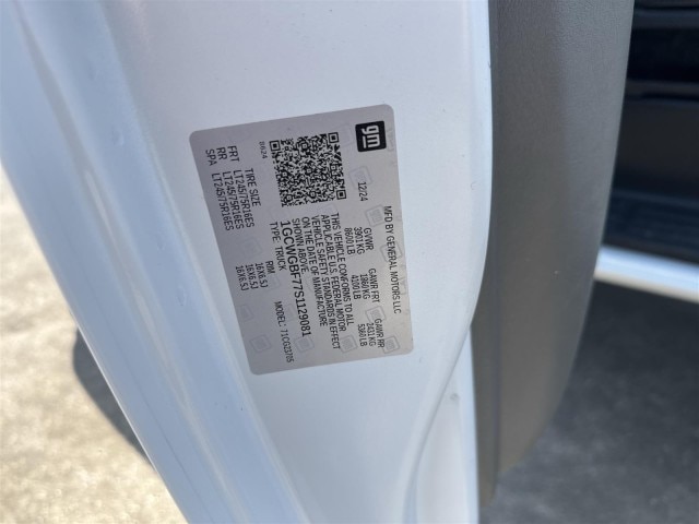2025 Chevrolet Express Cargo Work Van - Photo 29