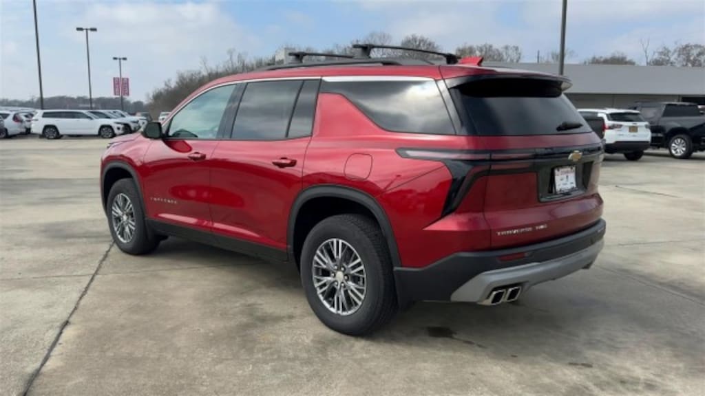Used 2025 Chevrolet Traverse LT SUV