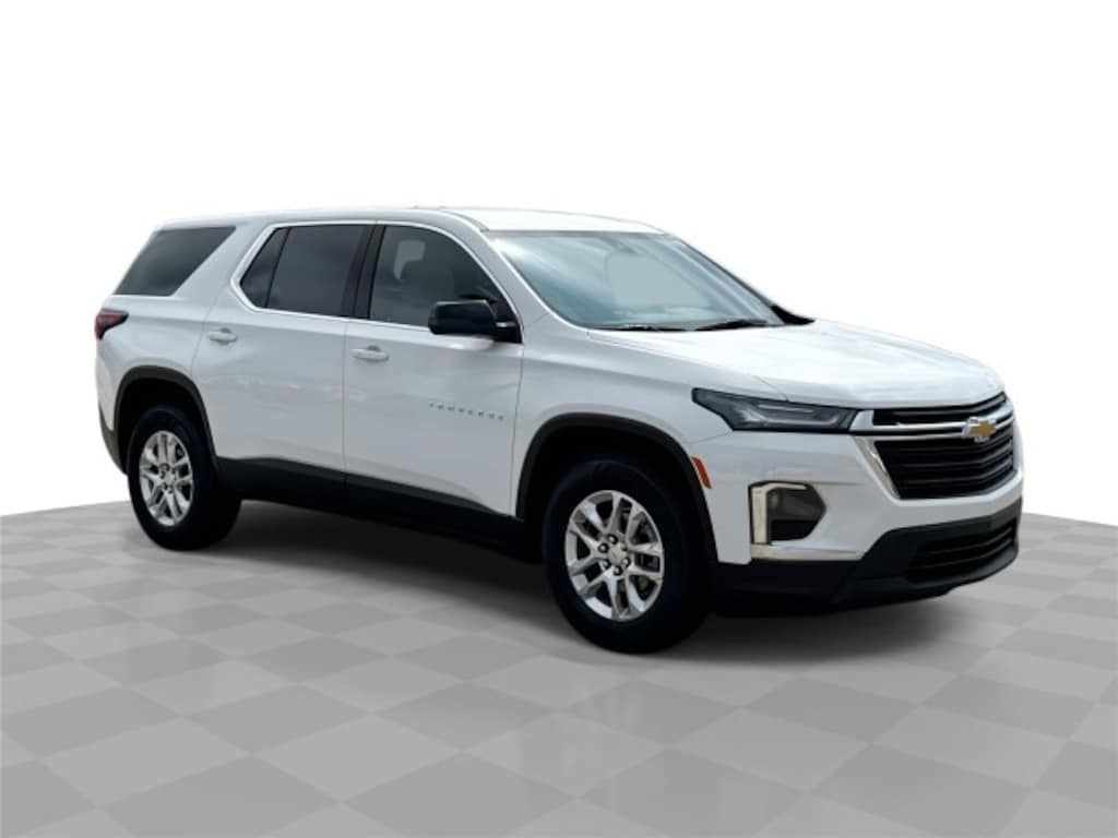 Used 2023 Chevrolet Traverse LS SUV