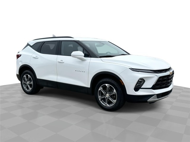 2024 Chevrolet Blazer 2.0T 2LT FWD's photo