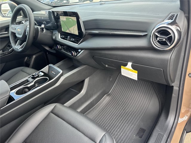 2027 Chevrolet Equinox LT - Photo 28