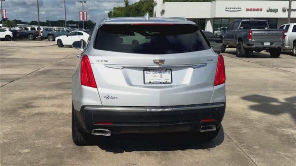 Used 2017 CADILLAC XT5 FWD SUV