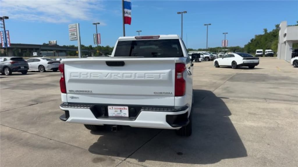 New 2026 Chevrolet Silverado 1500 Custom Truck