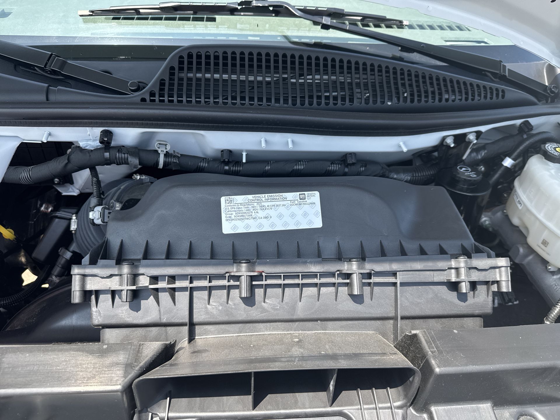 2025 Chevrolet Express Cargo Work Van - Photo 81
