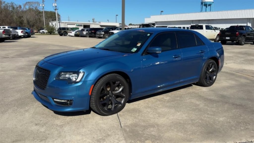 Used 2022 Chrysler 300 Touring L Sedan