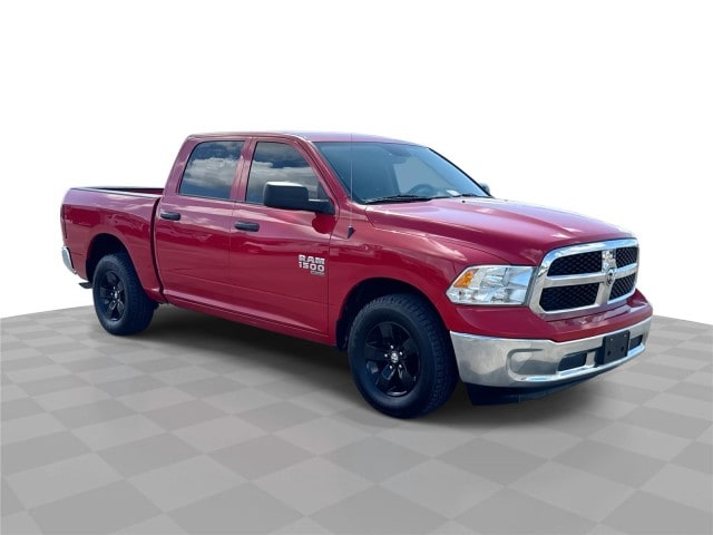2022 RAM 1500 Classic SLT Crew Cab 5'7's photo