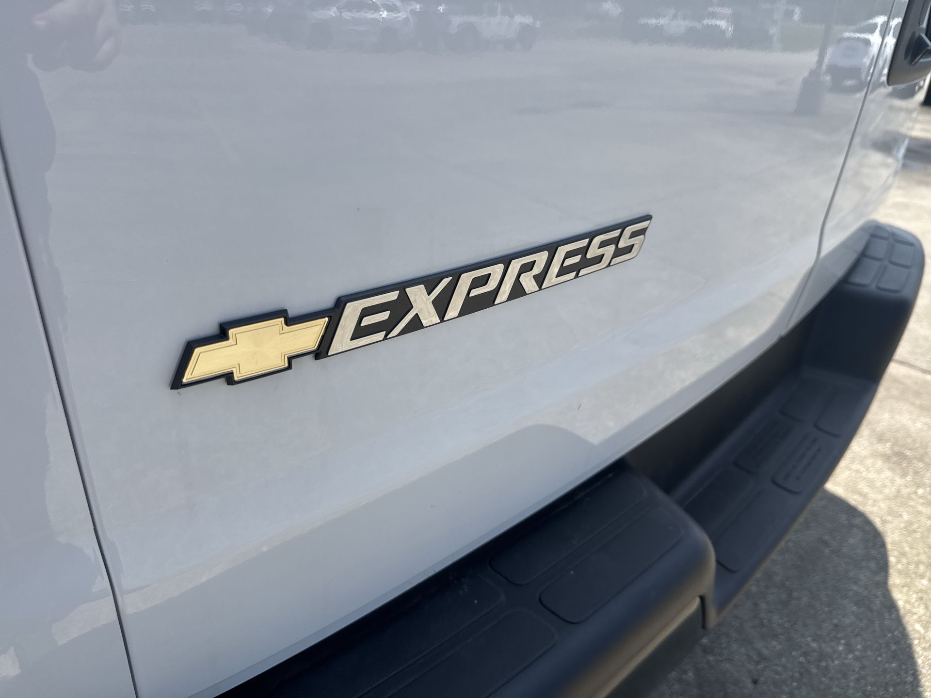 2025 Chevrolet Express Cargo Work Van - Photo 82