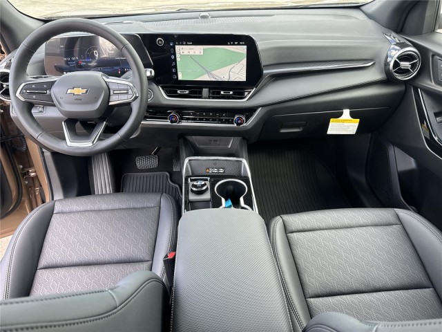 2027 Chevrolet Equinox LT - Photo 20