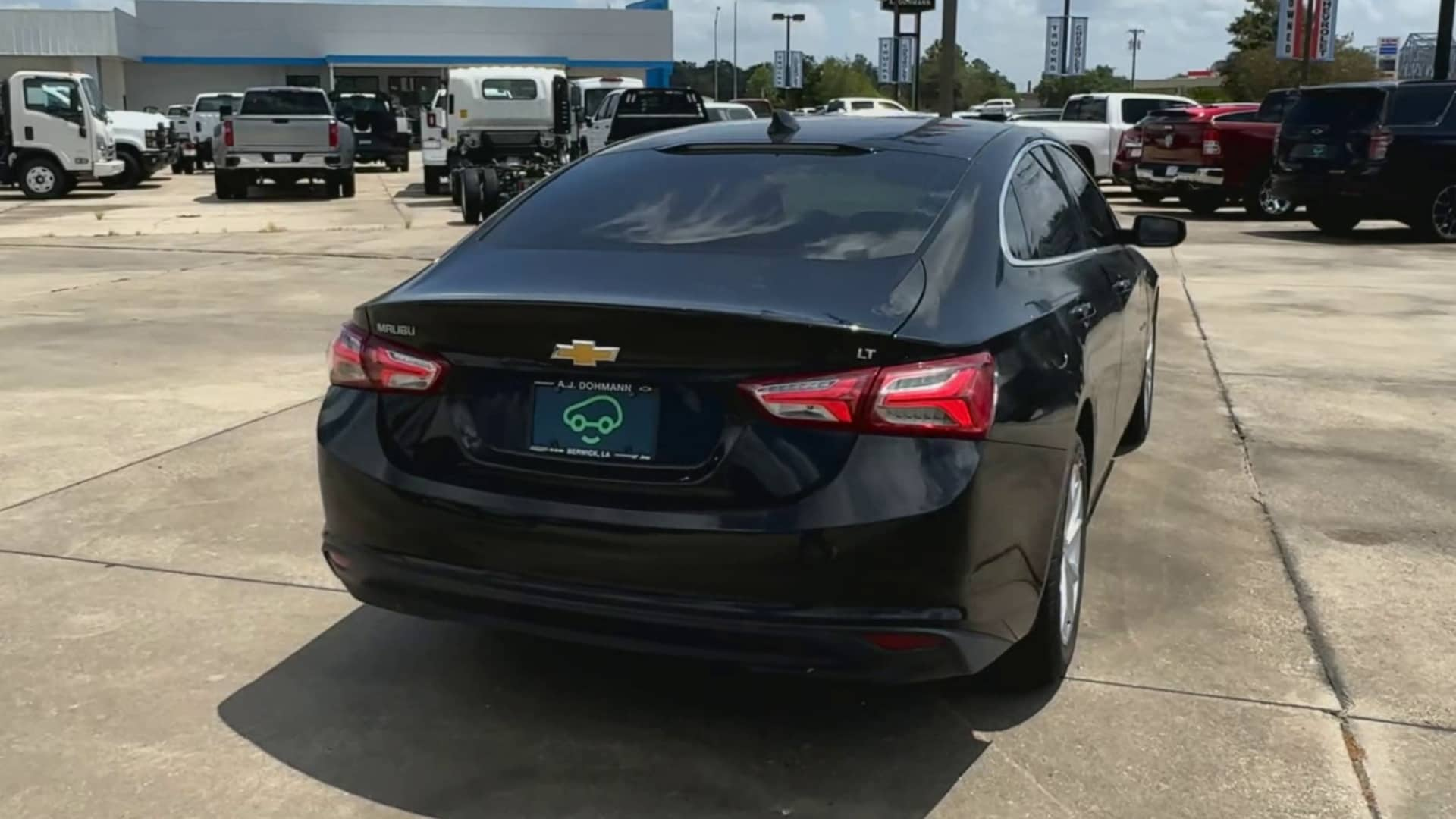 Used 2019 Chevrolet Malibu 1LT with VIN 1G1ZD5ST1KF184177 for sale in Berwick, LA