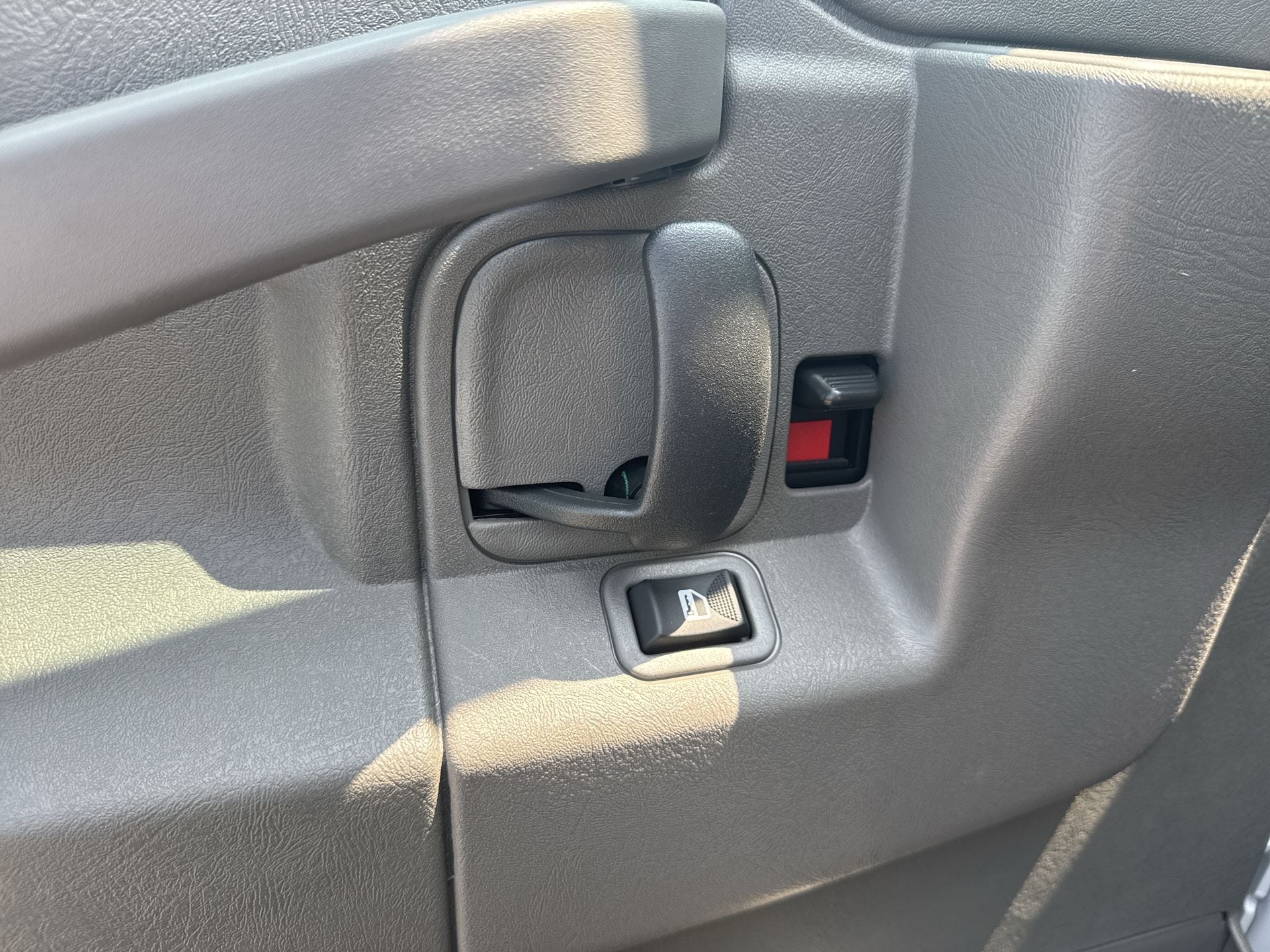 2025 Chevrolet Express Cargo Work Van - Photo 75