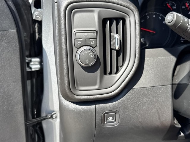 2026 Chevrolet Silverado 1500 Custom - Photo 17