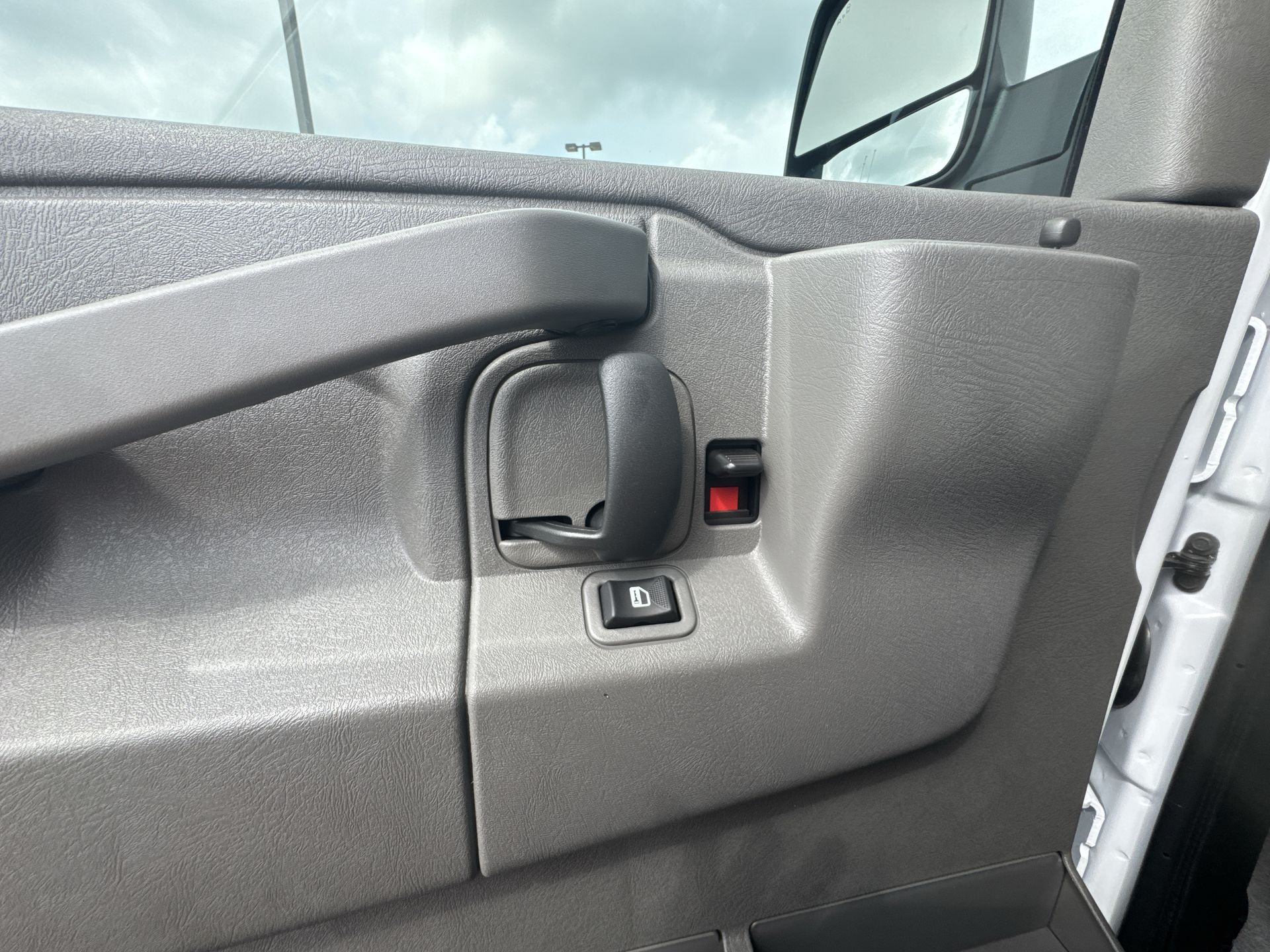 2025 Chevrolet Express Cargo Work Van - Photo 73