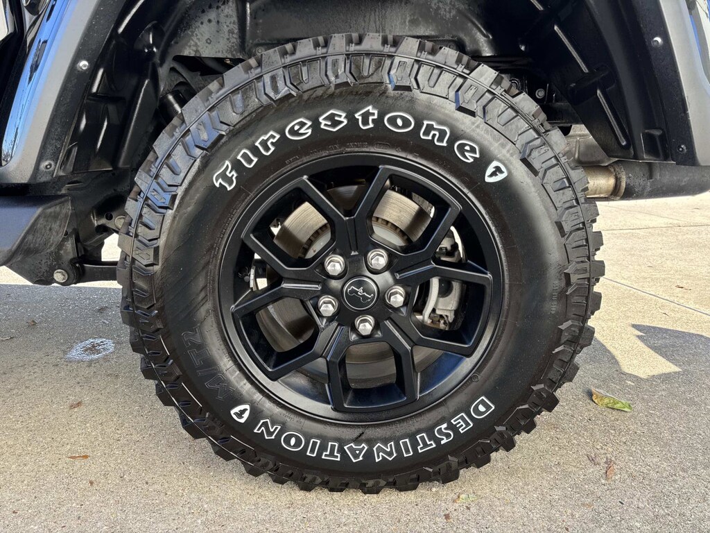 Used 2022 Jeep Gladiator Sport Truck Crew Cab