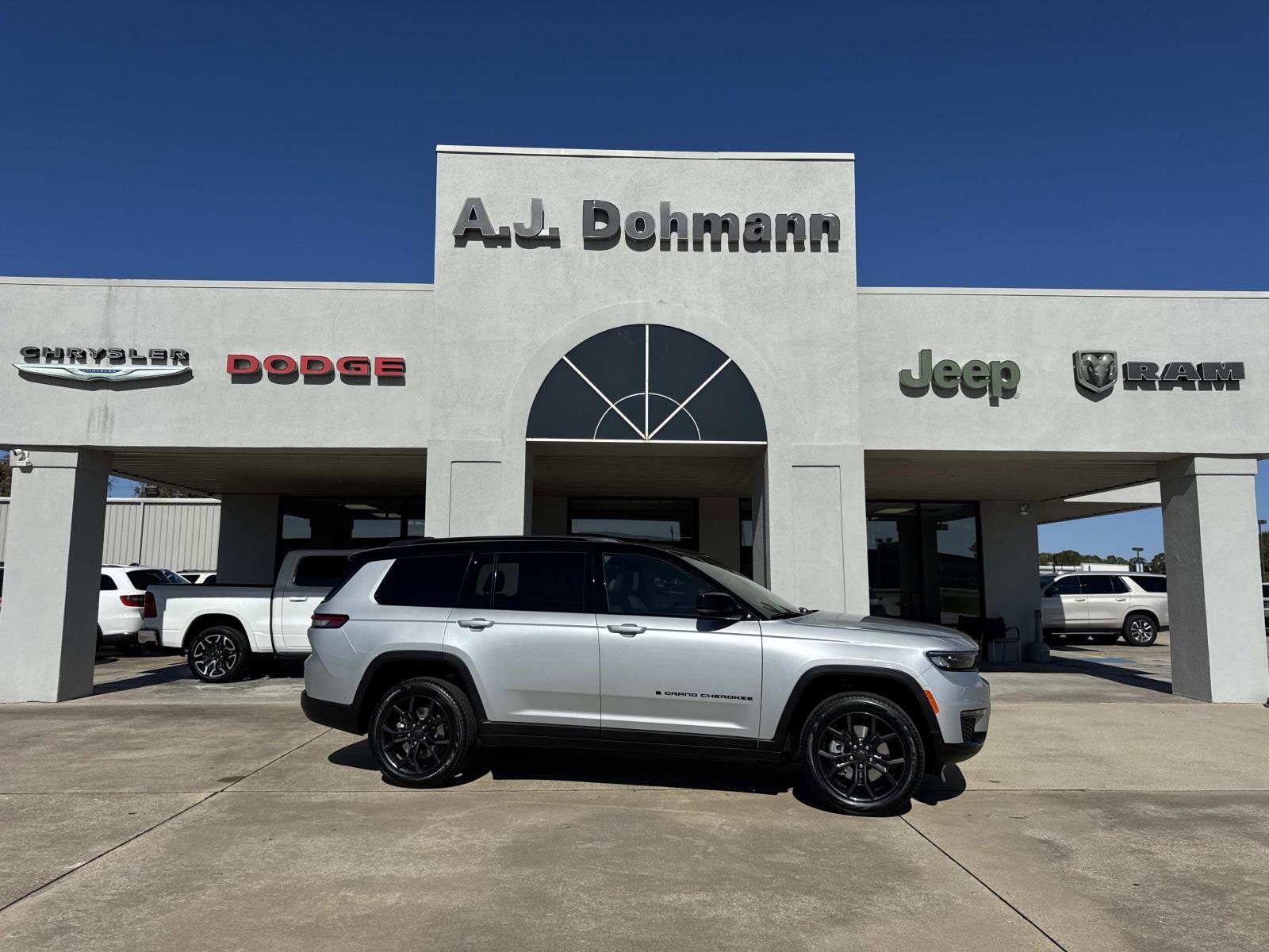 2025 Jeep Grand Cherokee Sport Utility 