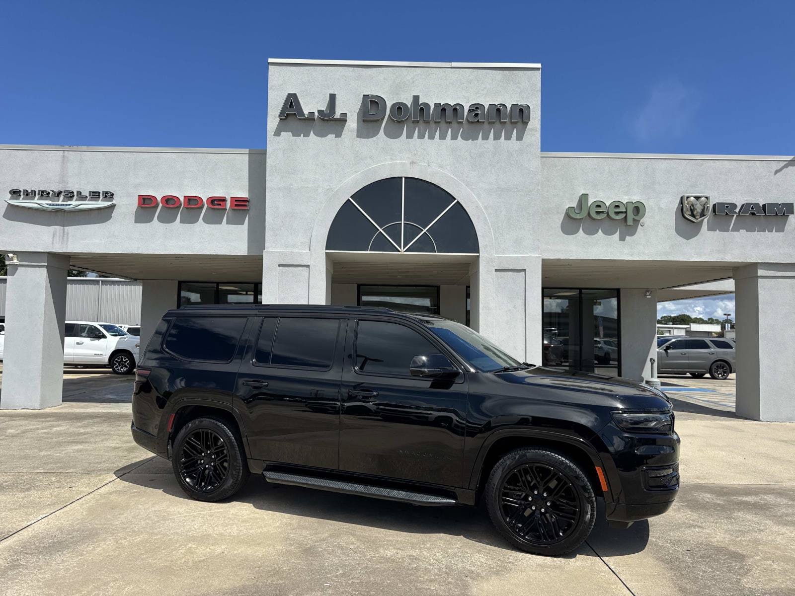 2023 Jeep Wagoneer Series II