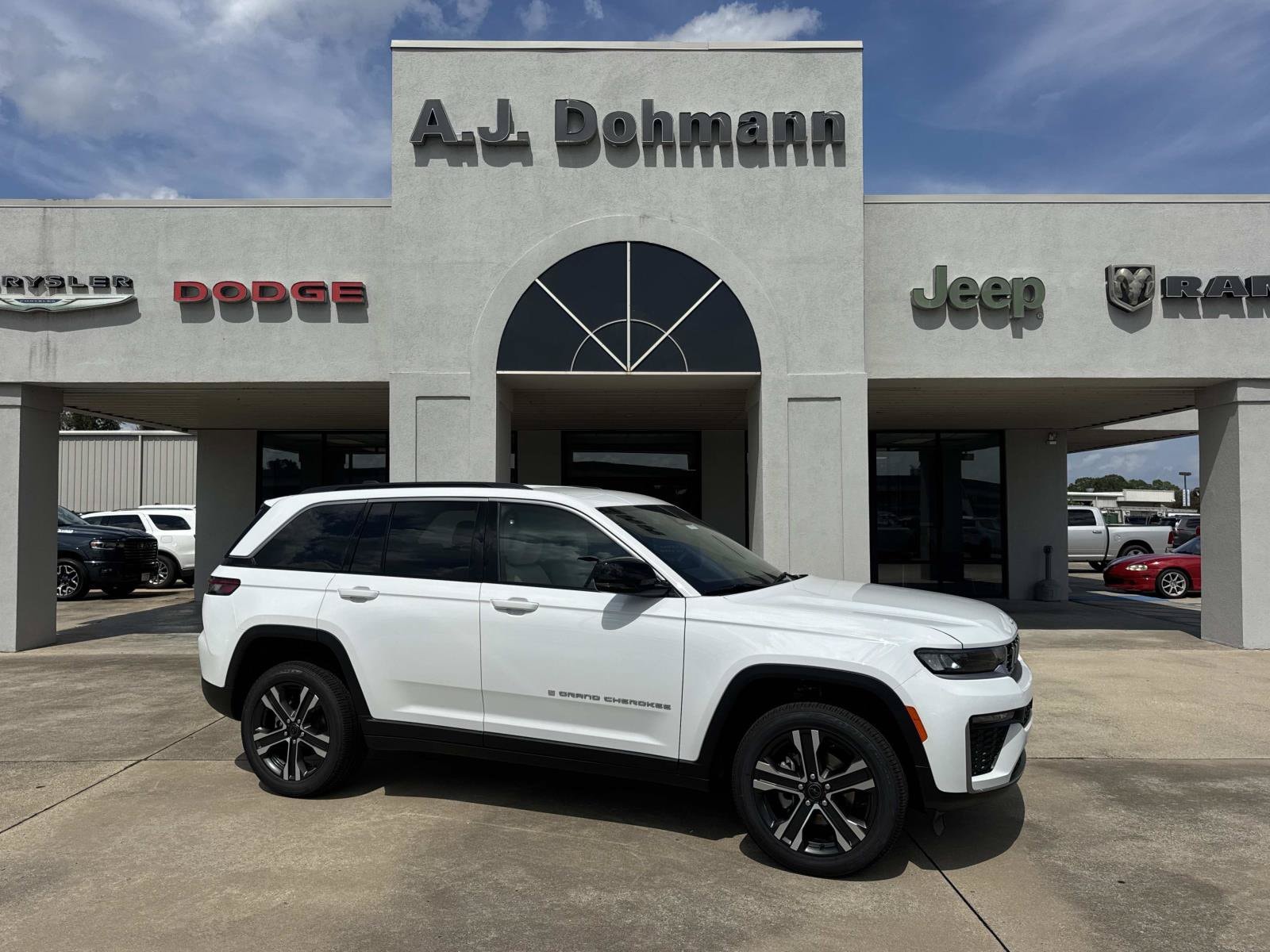 2027 Jeep Grand Cherokee Limited