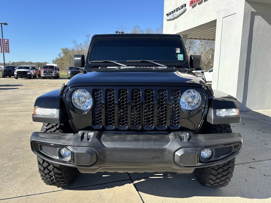 Used 2022 Jeep Gladiator Sport Truck Crew Cab