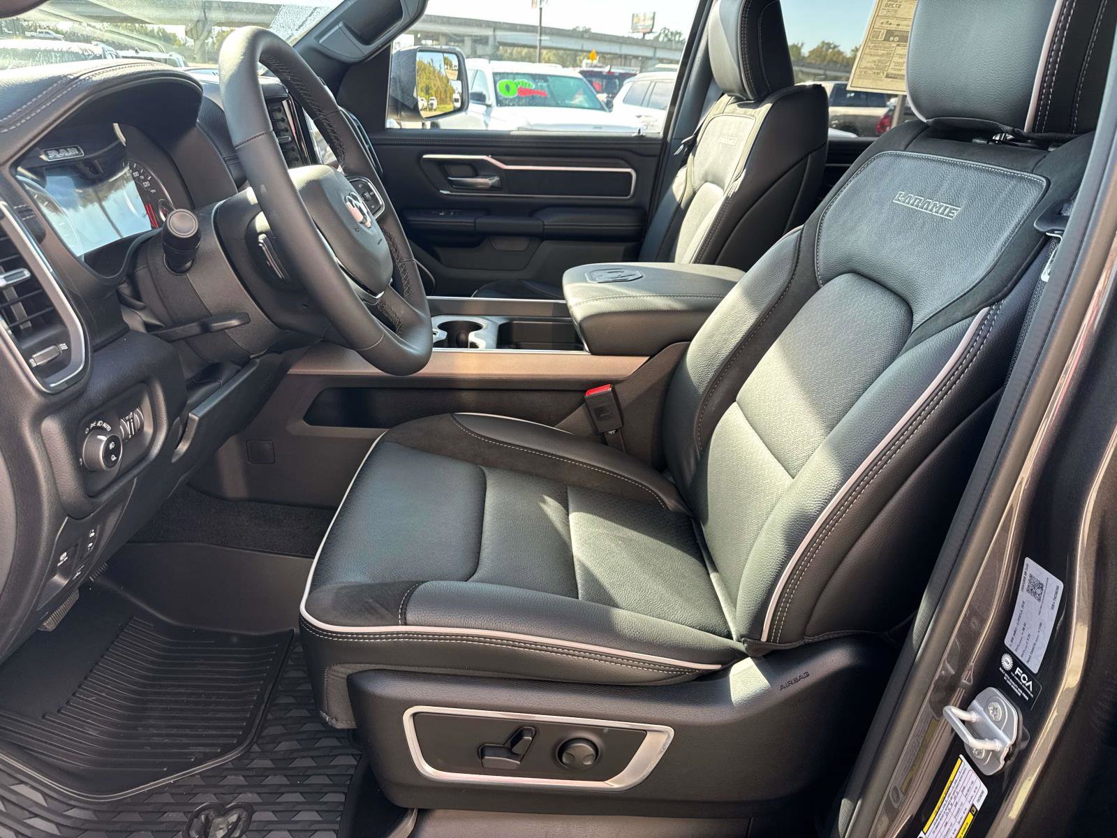 2026 RAM 1500 Laramie - Photo 9