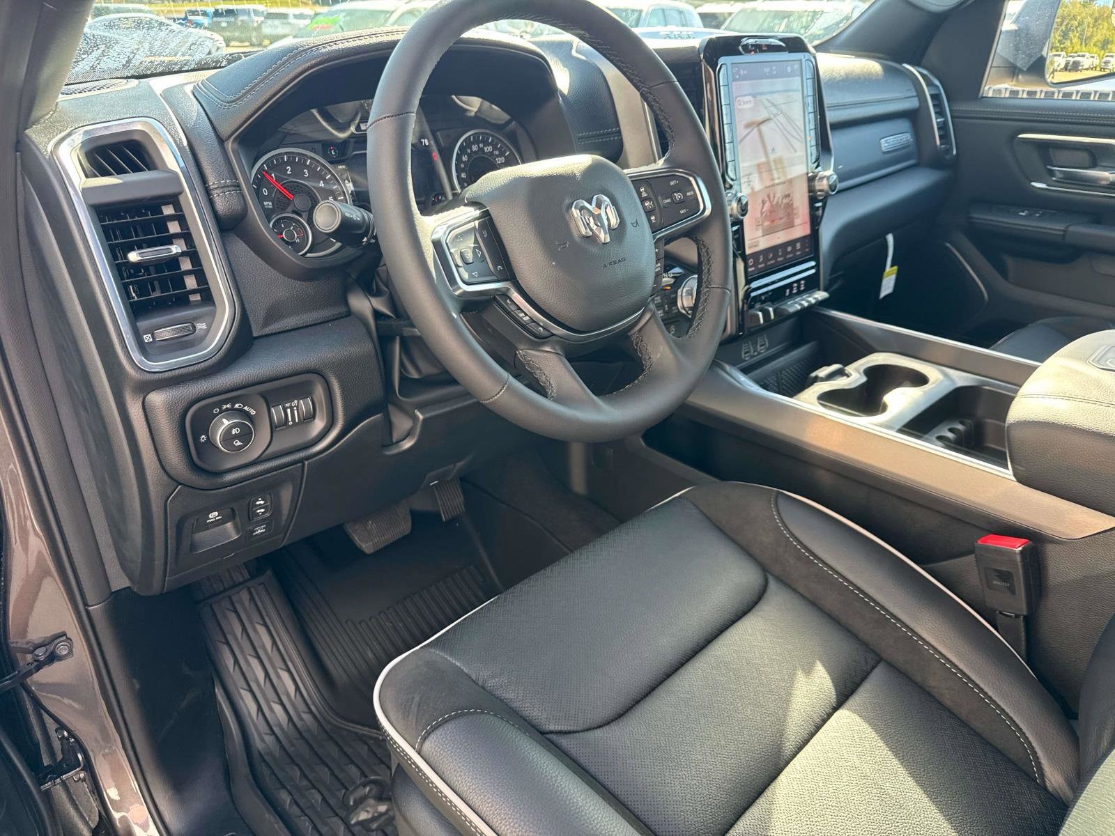 2026 RAM 1500 Laramie - Photo 10