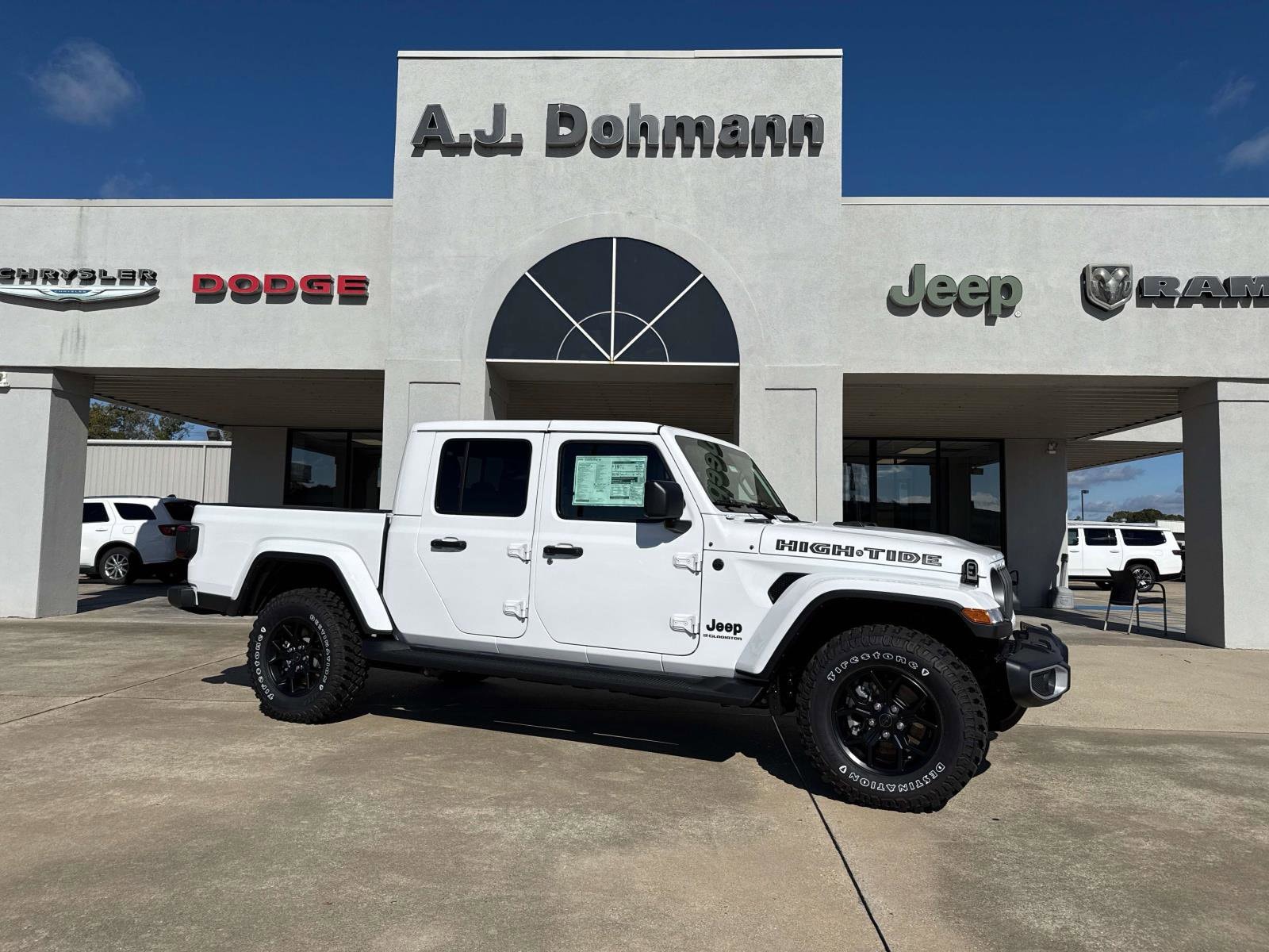 2025 Jeep Gladiator Pickup 
