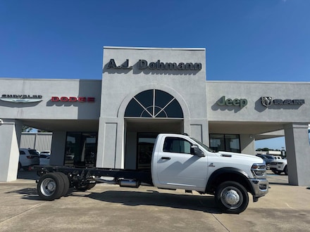 2025 Ram 5500 Chassis Cab 5500 TRADESMAN CHASSIS REGULAR CAB 4X2 120' CA Pickup