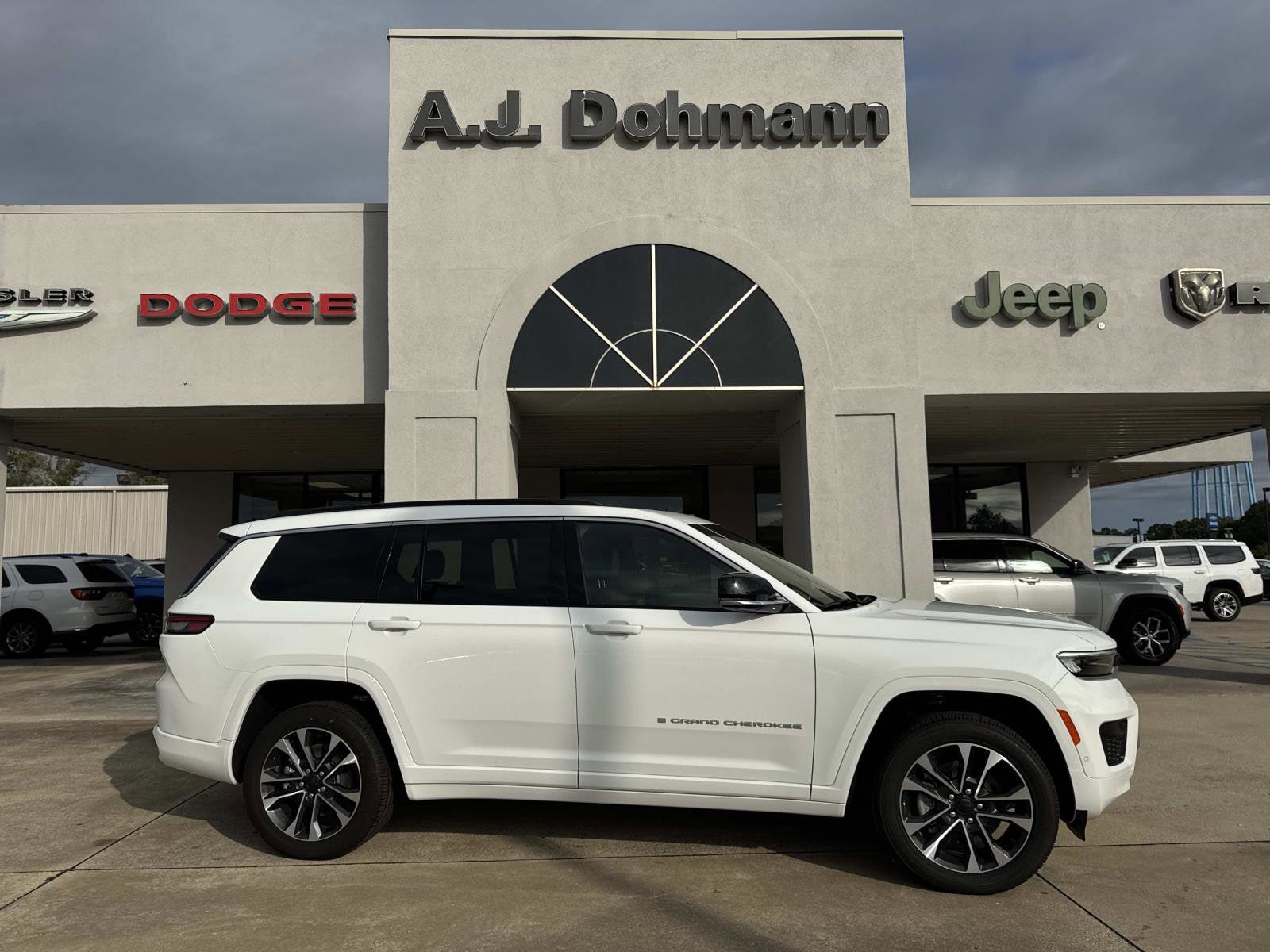 2025 Jeep Grand Cherokee Sport Utility 