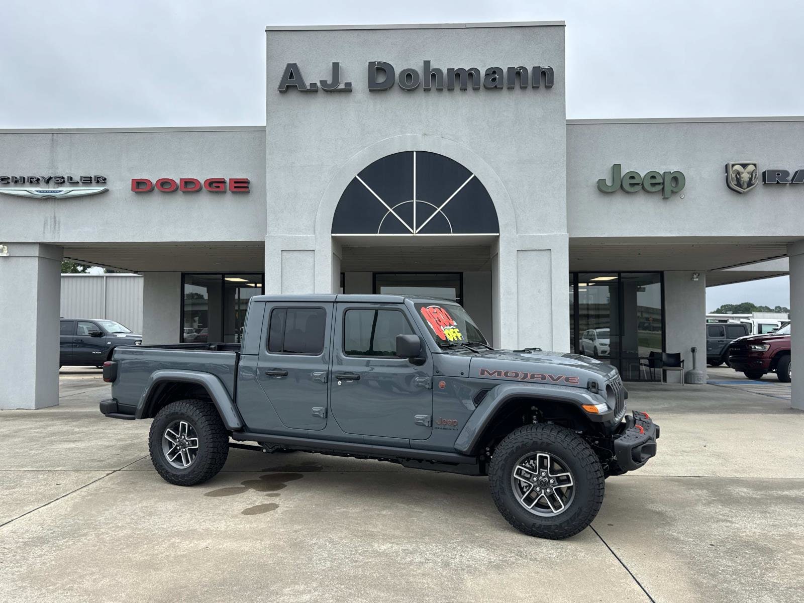 2026 Jeep Gladiator Mojave X Auto's photo