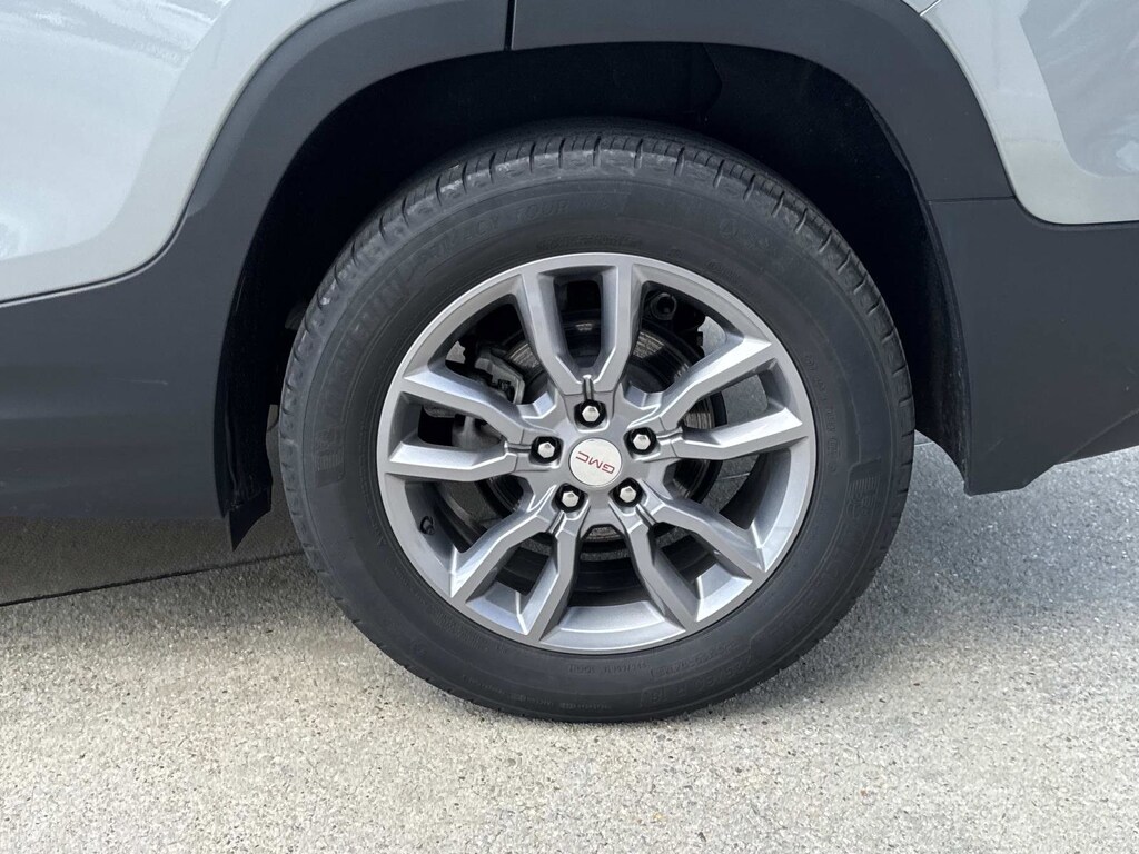 Used 2024 GMC Terrain SLT SUV