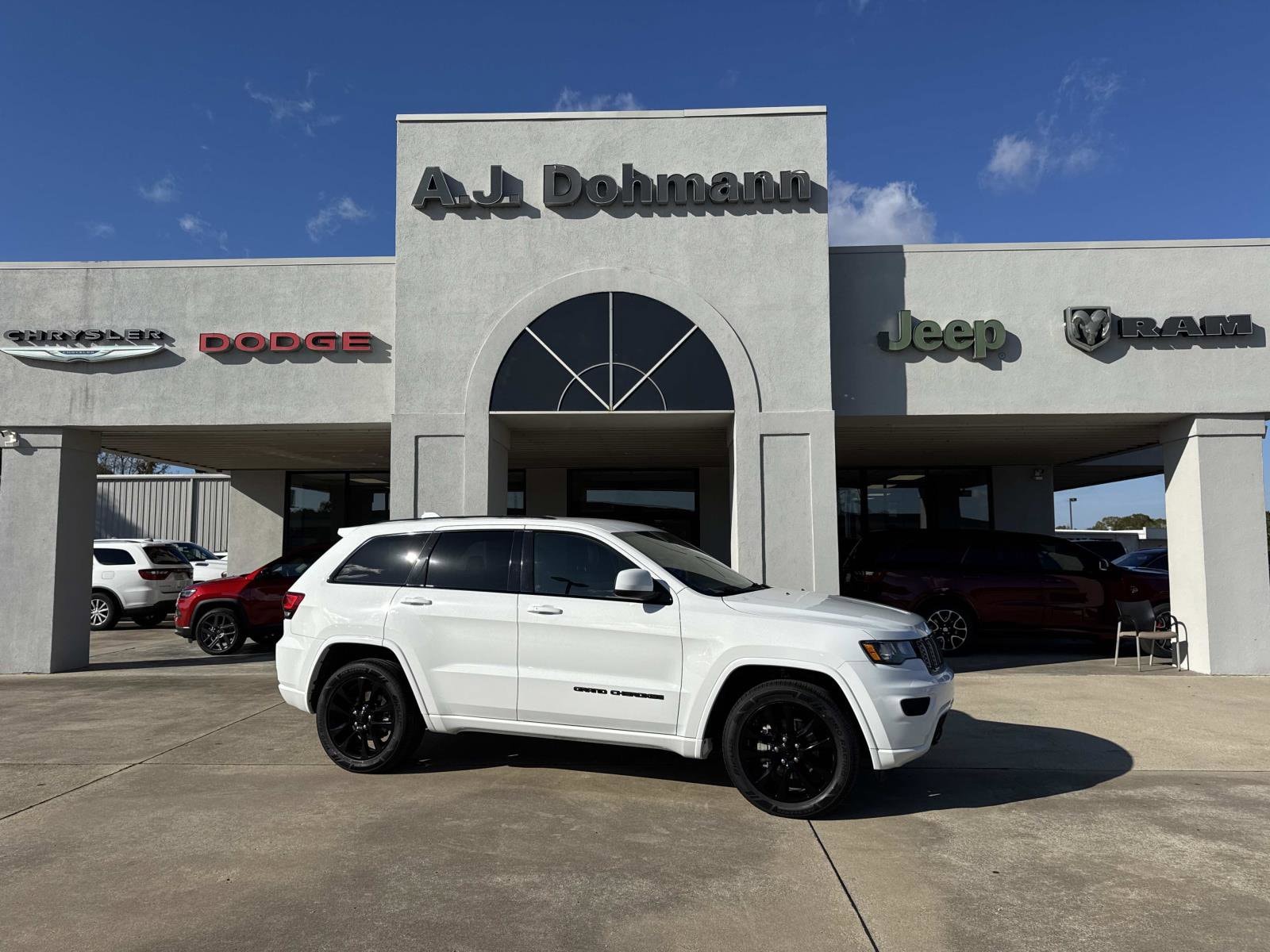 2020 Jeep Grand Cherokee Altitude's photo