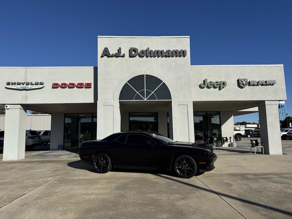 Used 2023 Dodge Challenger SXT Coupe