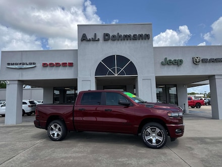 2025 Ram 1500 TRADESMAN CREW CAB 4X4 5'7 BOX Pickup