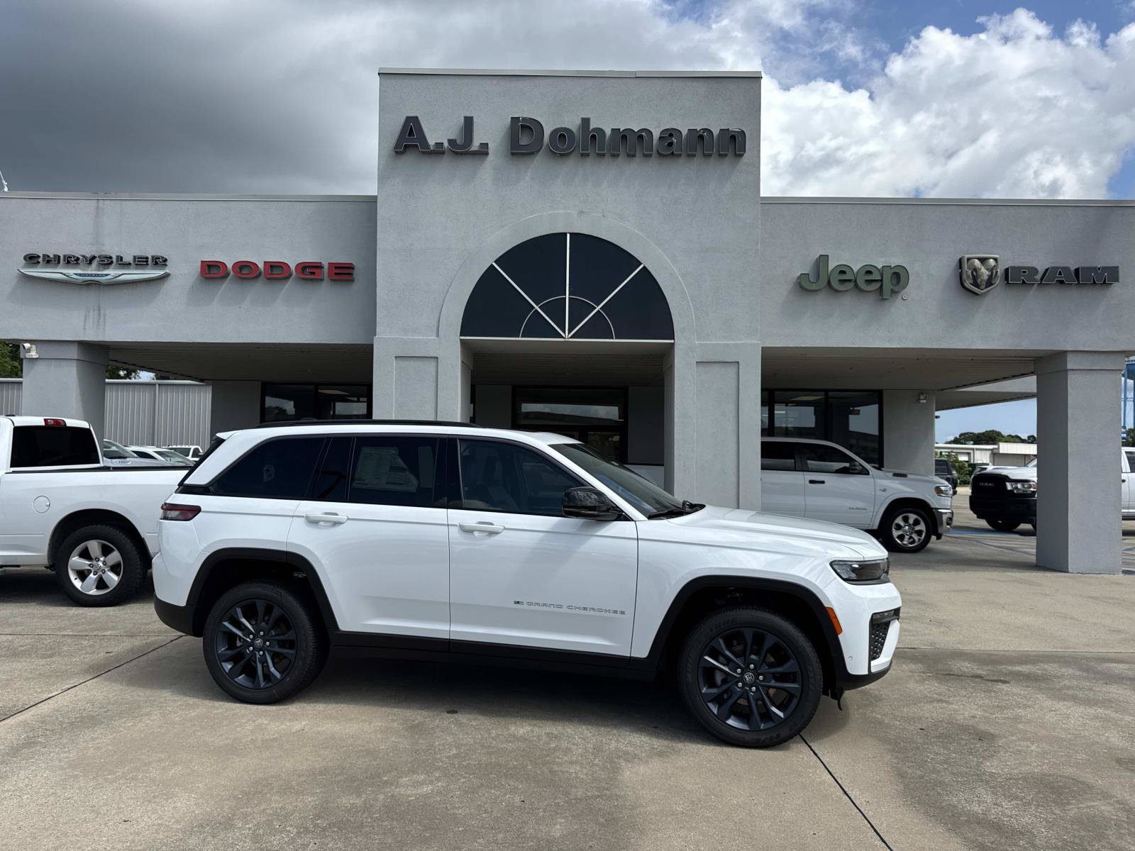 2026 Jeep Grand Cherokee LIMITED 4X4 Sport Utility