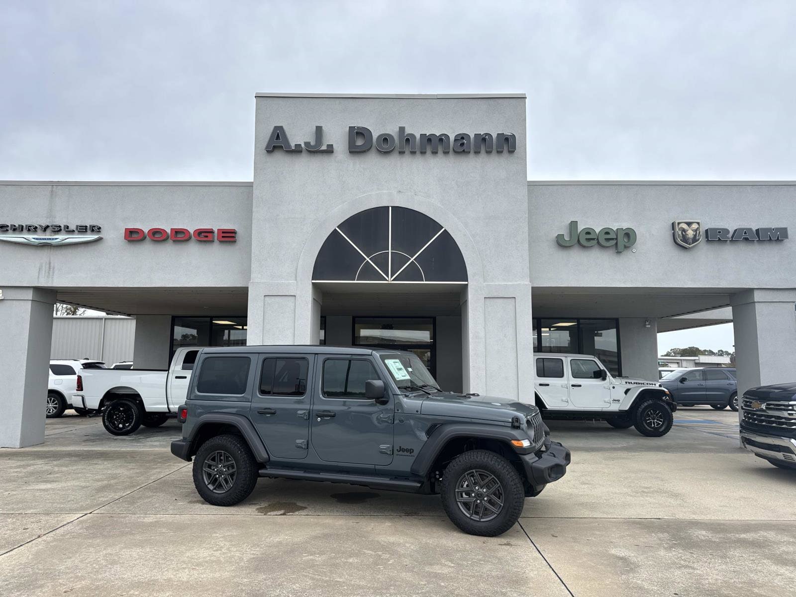 2026 Jeep Wrangler 4-Door Sport S's photo