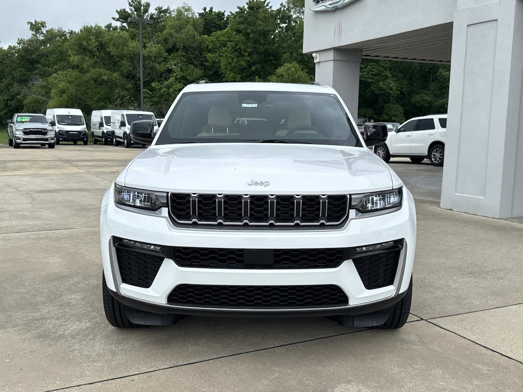 New 2026 Jeep Grand Cherokee LIMITED 4X2 Sport Utility