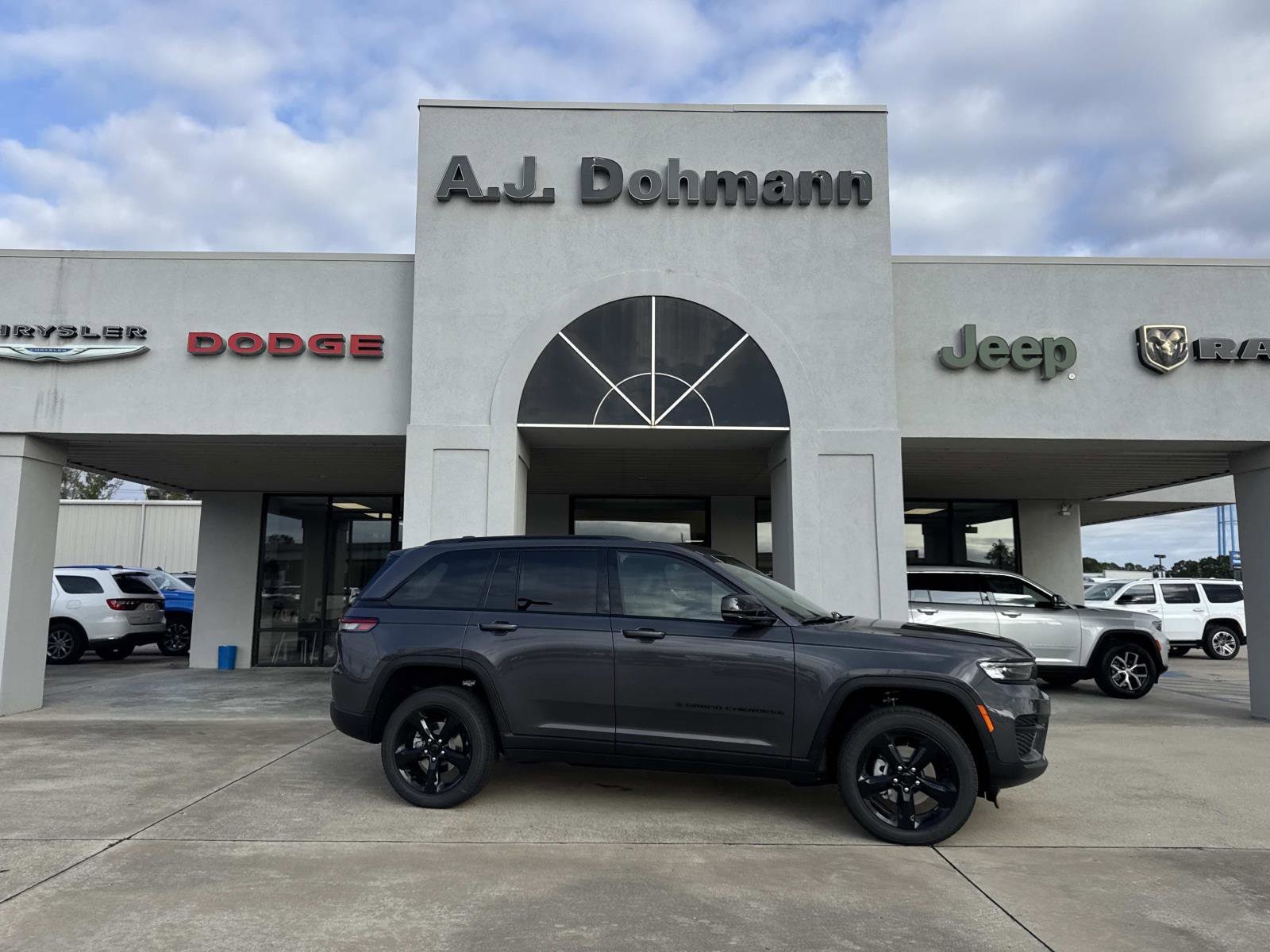 2025 Jeep Grand Cherokee Sport Utility 