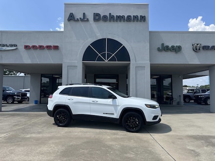 2023 Jeep Cherokee Altitude Lux SUV