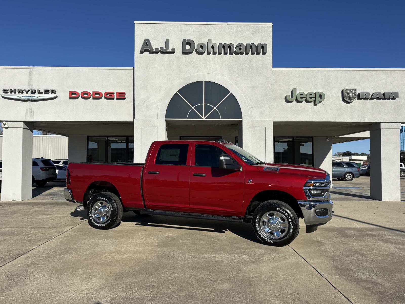 2026 Ram 2500 TRADESMAN CREW CAB 4X4 Pickup
