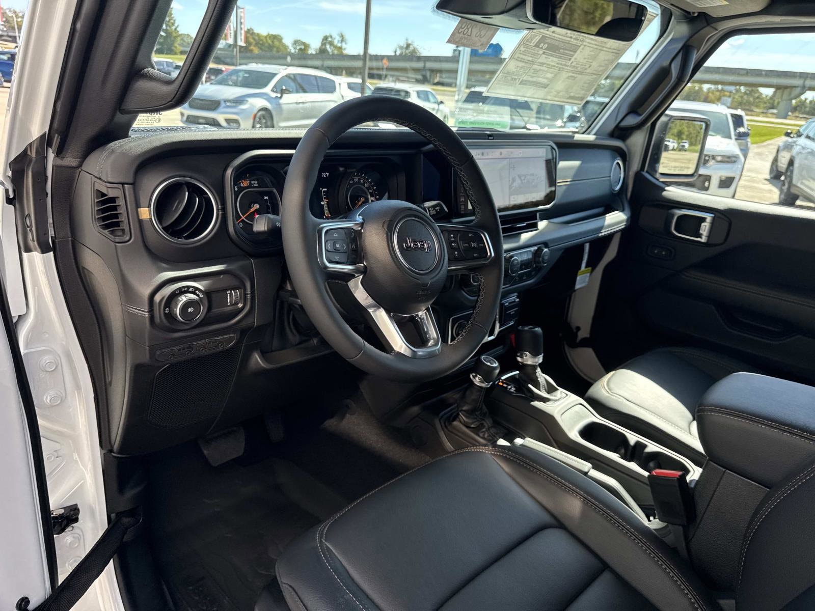 2026 Jeep Wrangler 4-Door Sahara - Photo 9