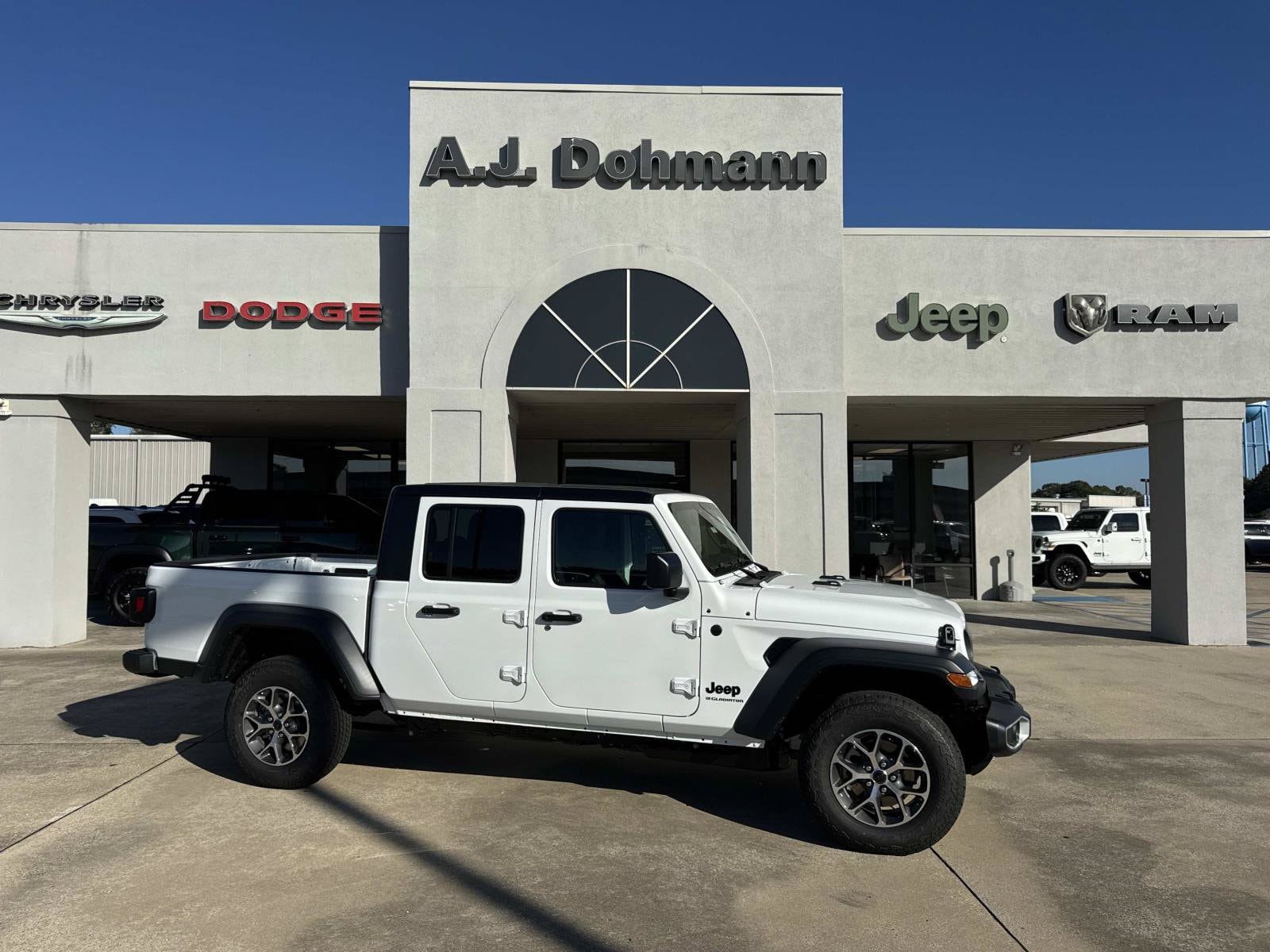 2027 Jeep Gladiator Pickup 