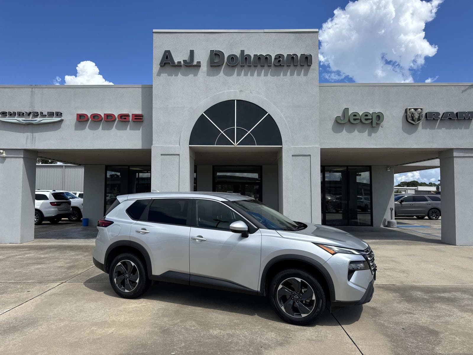 2024 Nissan Rogue SV