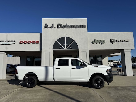 2026 Ram 2500 TRADESMAN CREW CAB 4X2 8' BOX Pickup