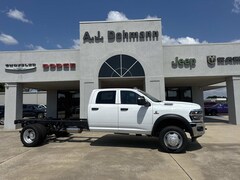2026 Ram 5500 Chassis Cab TRADESMAN  CREW  4X4 84' CA Pickup